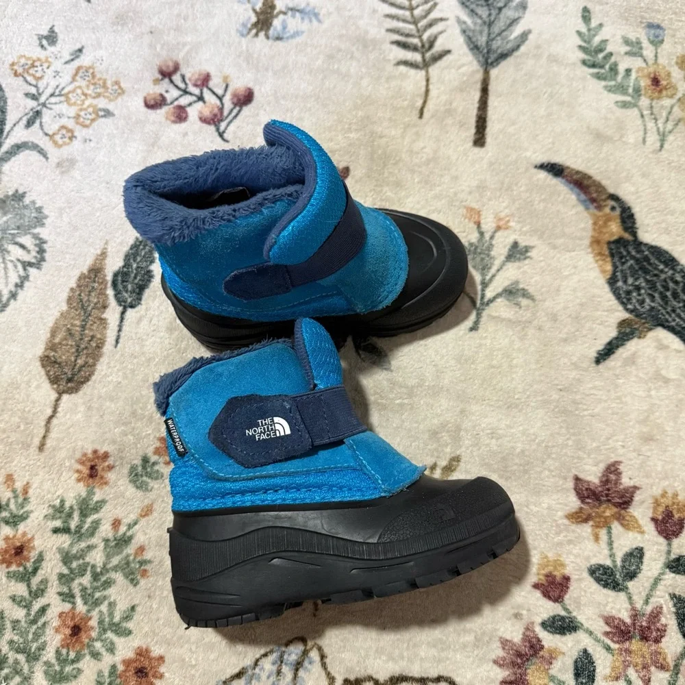 The North Face Alpenglow II Toddler US 8 Acoustic Blue Waterproof Boots